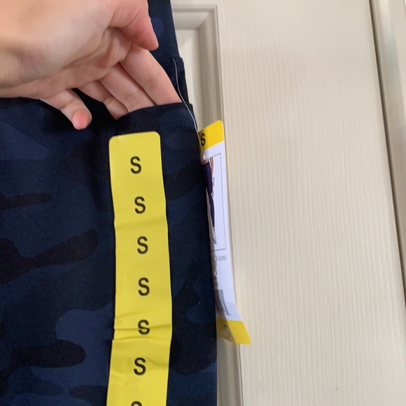 Danskin leggings. - Picture 7 of 7